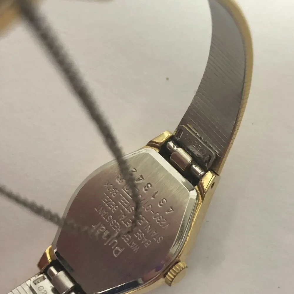 Pulsar Ladies Gold Toned Stainless Steel Bracelet Band Watch Analog Quartz